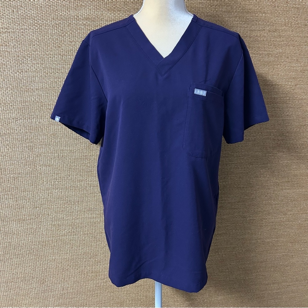 Figs Technical Collection Scrub Top Women’s Medium Purple